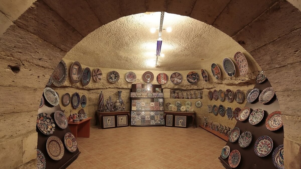 Güray Müze - Yeraltı Seramik Müzesi