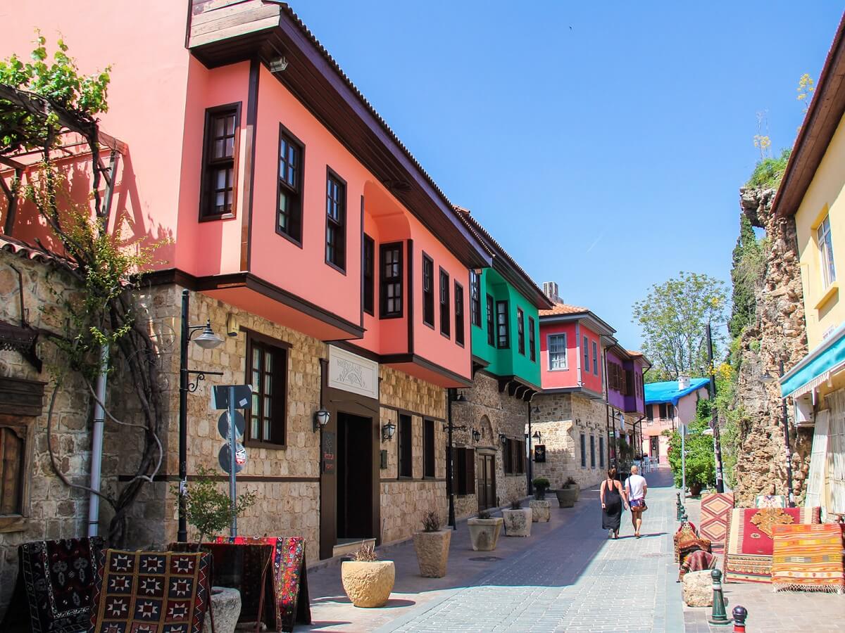 Antalya'da Alışveriş